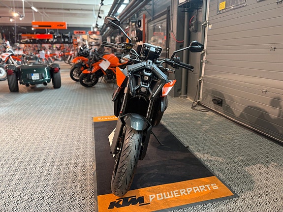 KTM 990 Duke *KAMPANJ - SPARA 34.000KR* 4 of 13