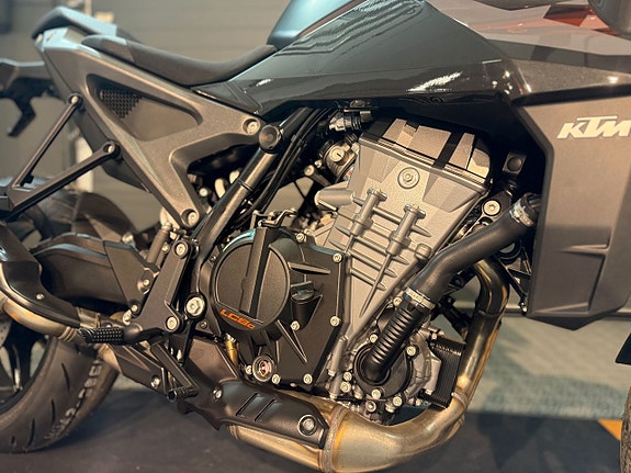 KTM 990 Duke *KAMPANJ - SPARA 34.000KR* 11 of 13