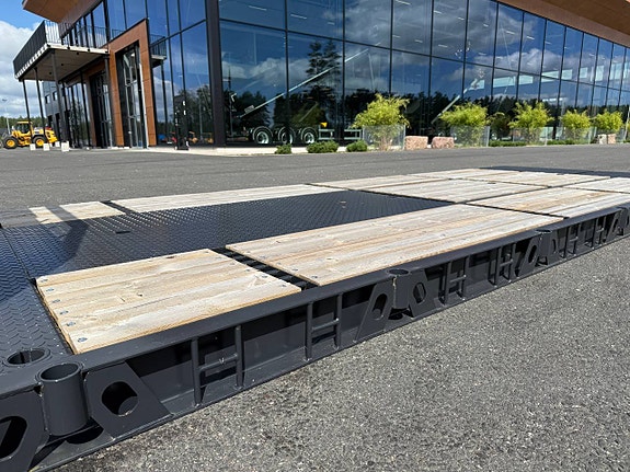 Hakarps - Maskinflak med 63mm stegar och sandwich ramp 10 of 12