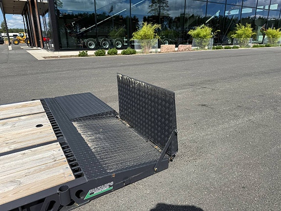 Hakarps - Maskinflak med 63mm stegar och sandwich ramp 12 of 12