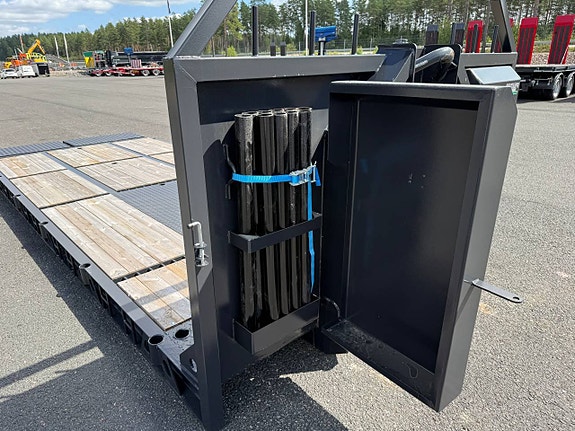 Hakarps - Maskinflak med 63mm stegar och sandwich ramp 8 of 12