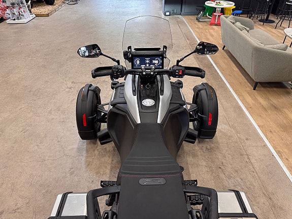 Can-Am Canyon XT 9 of 15