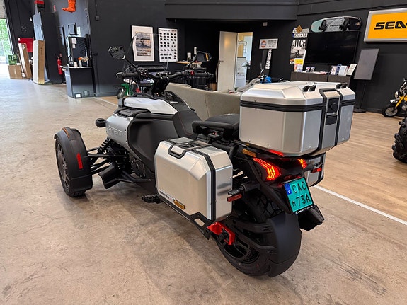 Can-Am Canyon XT 8 of 15