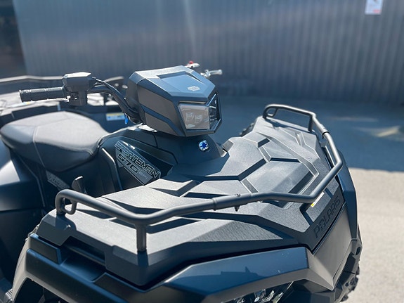 Polaris Sportsman 570 EPS Black Edition 10 of 15