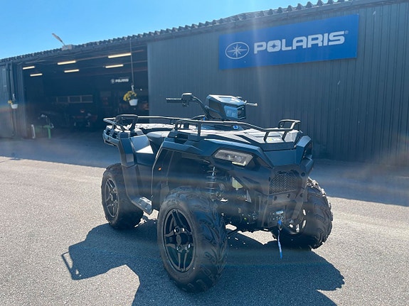 Polaris Sportsman 570 EPS Black Edition 2 of 15