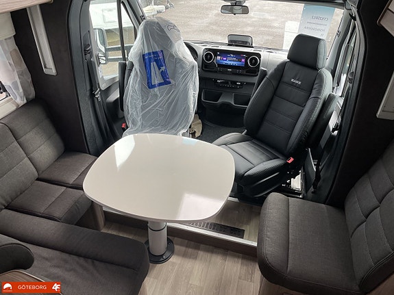 Kabe Travel Master Royal 780 LT 21 of 21