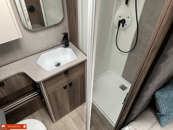 Kabe Travel Master Royal 780 LT 17 of 21