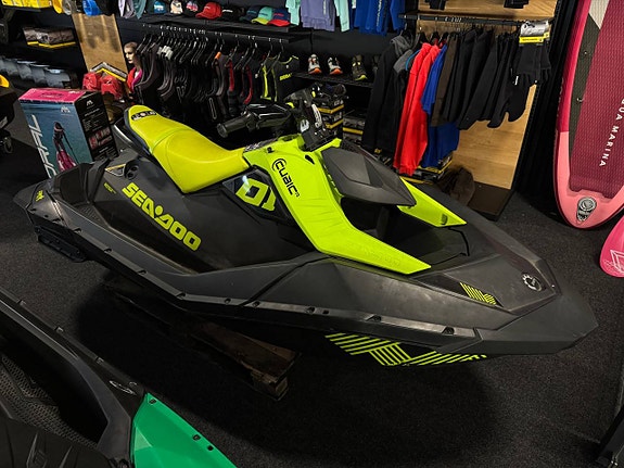 Sea doo Spark 2UP Trixx 90 - 2023 DEMO
