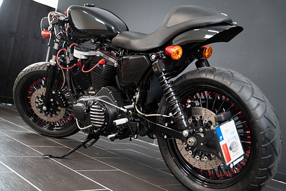Harley-Davidson XL1200X Forty-Eight Café Racer 3 of 5