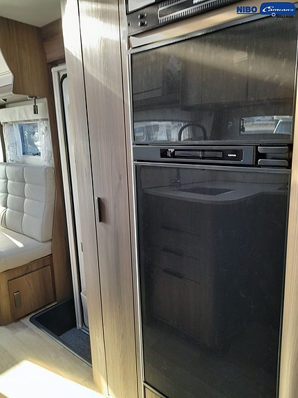 Kabe Imperial Travel Master Intergrated 860 LGB 10 of 17