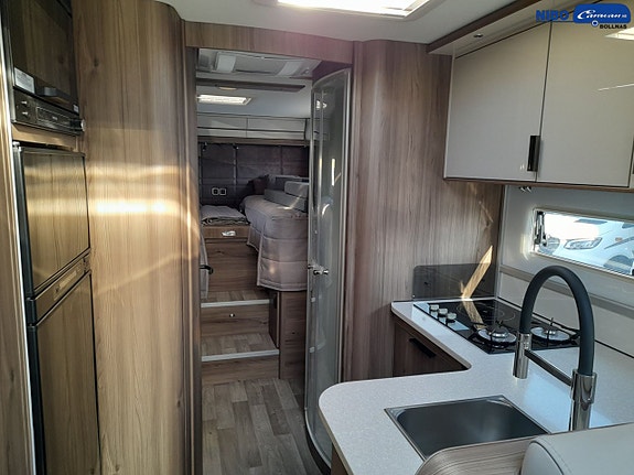 Kabe Imperial Travel Master Intergrated 860 LGB 8 of 17