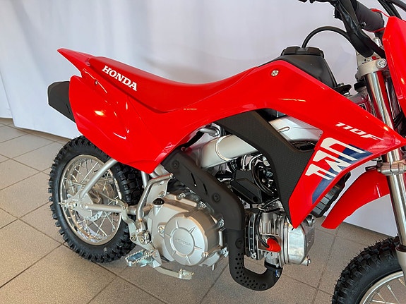 Honda CRF110 F 2 of 7