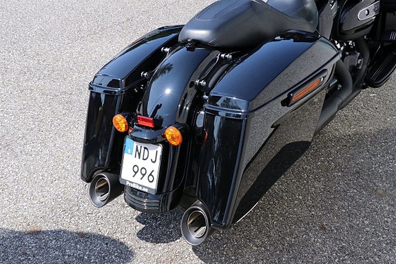 Harley-Davidson Sportster Street Glide Special 1.7 Milwaukee-Eight 107 Manuell 11 of 13
