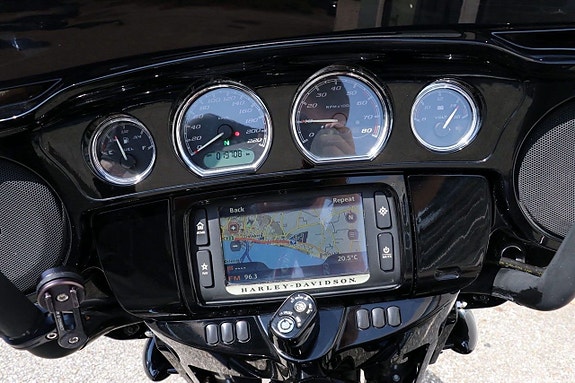 Harley-Davidson Sportster Street Glide Special 1.7 Milwaukee-Eight 107 Manuell 8 of 13