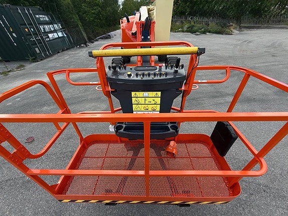 Vikbomslift JLG 450AJ Series II 3 of 5