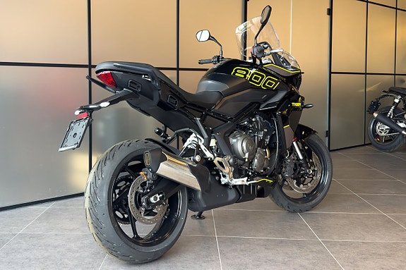 Triumph Tiger 800 Sport 2 of 5