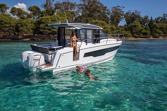 Jeanneau MF 895 Ser 2 Nyhet 2025 2 x Yamaha F200 XSA2 elstyr