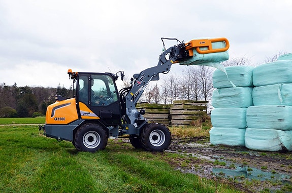 GIANT G3500 hjullastare minilastare 3 of 5