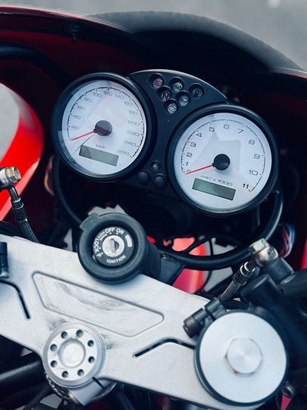 Ducati 800 SS Supersport 9 of 11