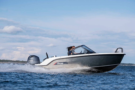 Yamarin 55 BR Cross Yamaha F115 2025  MMG EDITION 9 of 11