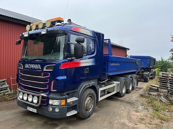 Kassettekipage Scania R560 8x4*4 + SLP 3-axlig
