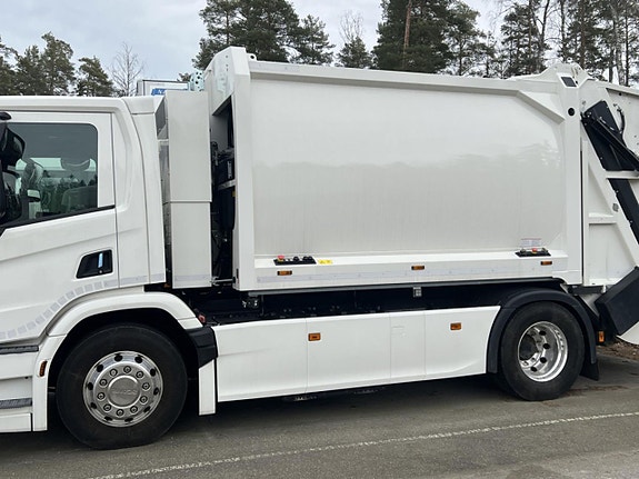 Scania P 230 B4x2NB Sopbil BEV 3 of 6