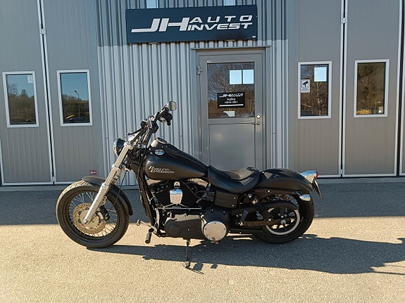 Harley-Davidson Street Bob Twin Cam 96 Svensksåld 2098 Mil 10 of 17
