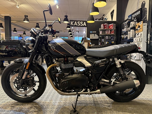 Triumph SPEED TWIN 900 *VI SÄLJER VÅR DEMO* 4 of 14
