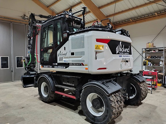 Hidromek HMK150WR 37km/h Steelwrist X18 Grip 2 of 8
