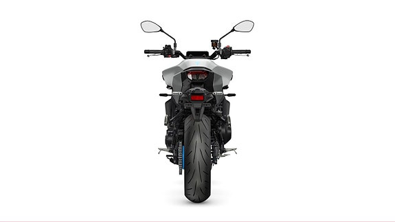 Yamaha MT-09 7 of 8