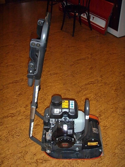 Husqvarna LF 50 med plattläggningskit 2 of 2