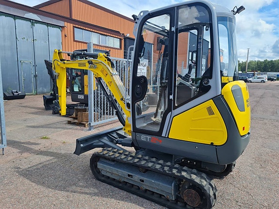 MINIGRÄVARE WACKER NEUSON ET 24  NY  Rotortilt  448.000:-