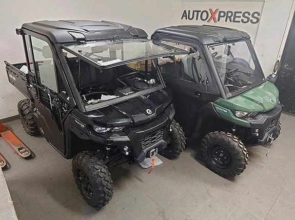 BRP Can-Am Traxter V-TWIN 1000cc + Hytt Cabin på köpet 14 of 17
