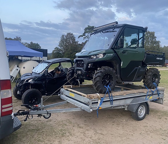 BRP Can-Am Traxter V-TWIN 1000cc + Hytt Cabin på köpet 9 of 17