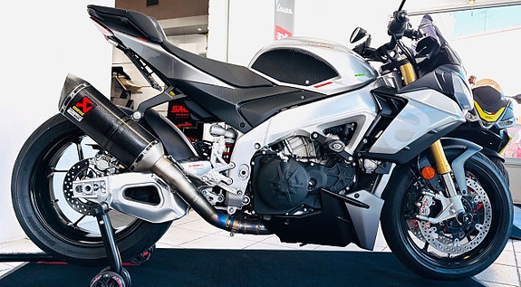 Aprilia Tuono V4 1100