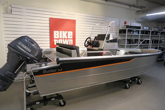 Buster MCC med Yamaha F40 Nyhet!