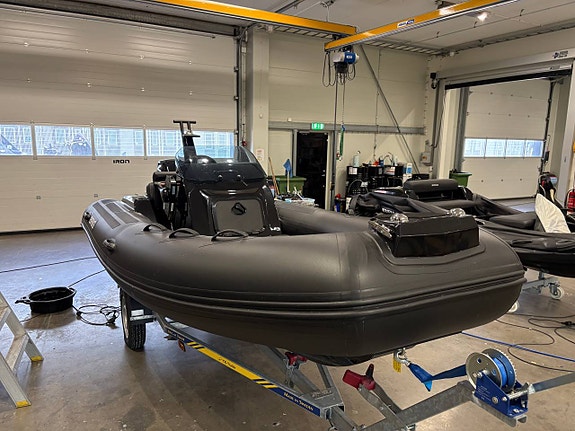 BRIG Eagle 4 2022 Mercury 40 EFI