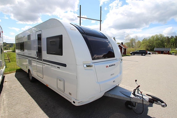 Adria Alpina 663 UK -19 2 of 15