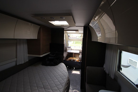 Adria Alpina 663 UK -19 14 of 15