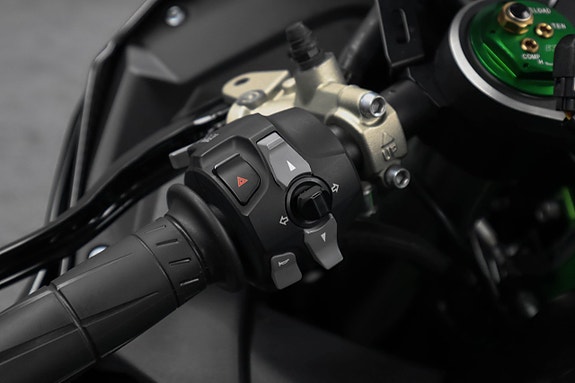 Kawasaki Ninja H2 Carbon Yoshimura/Brocks Helsystem Nybes 19 of 27
