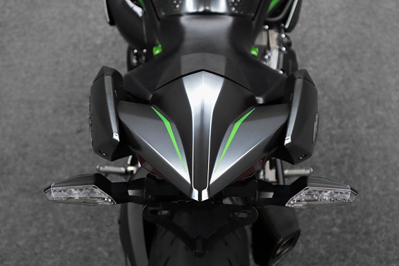 Kawasaki Ninja H2 Carbon Yoshimura/Brocks Helsystem Nybes 14 of 27
