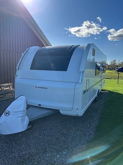 Adria Adora 613 HT 2 of 11