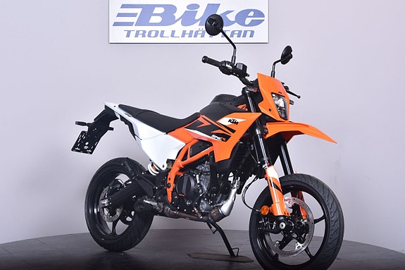 KTM 125 SMC R *Mässkampanj 15000:- rabatt / 1,99%! (23-25 Jan)