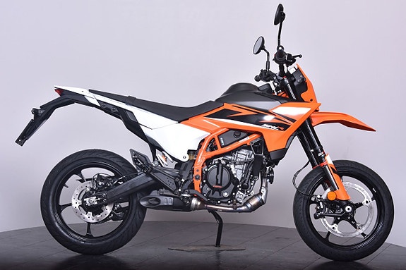 KTM 125 SMC R, Quickshifter+ på köpet 0,00% räntaekampanj! 8 of 18