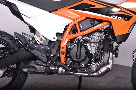KTM 125 SMC R, Quickshifter+ på köpet 0,00% räntaekampanj! 9 of 18
