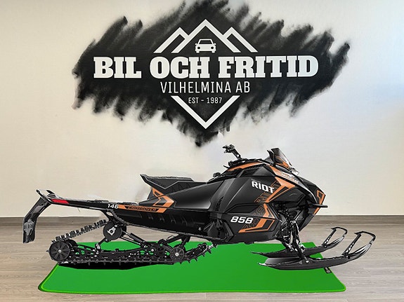 Arctic-cat Riot 858