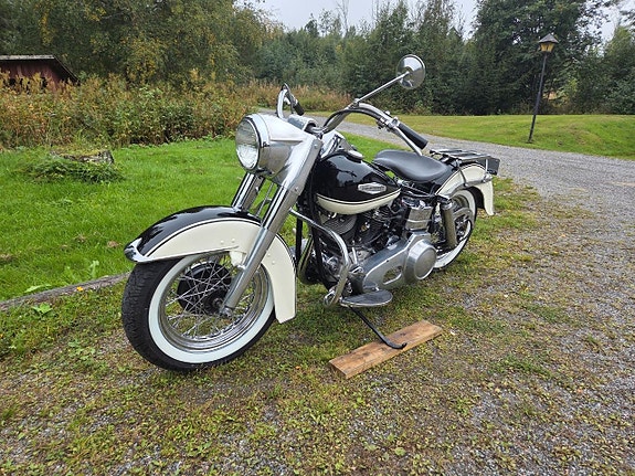 Harley-Davidson Electra Glide FL 1200 Early Shovelhead 1966 9 of 18