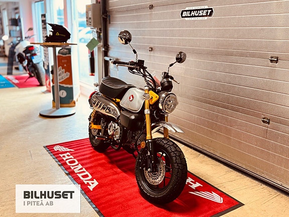 Honda MSZ125 Monkey Bike Gul 3 of 4
