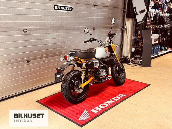 Honda MSZ125 Monkey Bike Gul 4 of 4