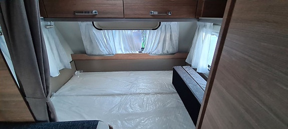 Weinsberg 480 QDK CaraOne "Våningssäng + Golvvärme" 6 of 8